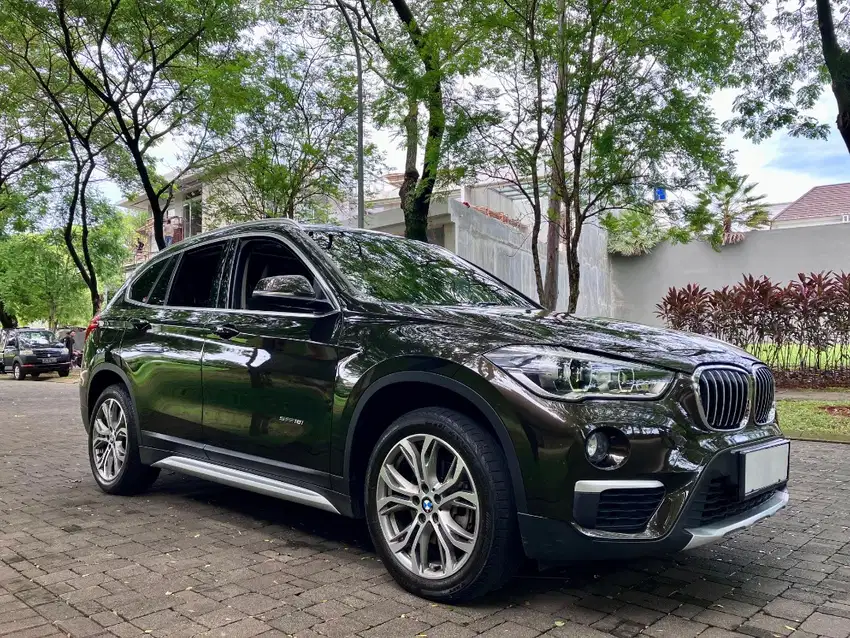 BMW X1 2017 Xline Panoramic 2018 Sdrive18i Pano SUV x3 gla200 320i crv