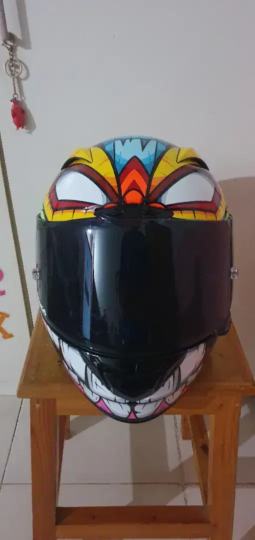 Helm full face nhk gp r tech street fullset