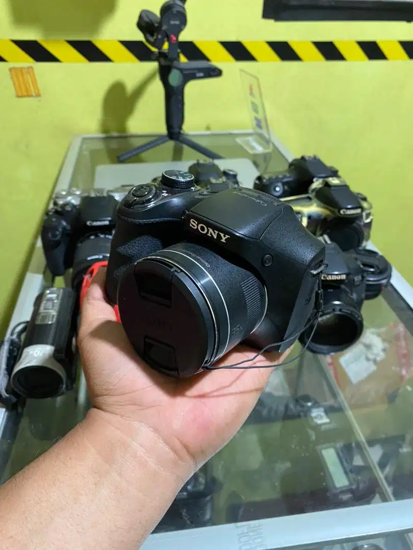 Kamera sony H300 prosumer semi dslr murah