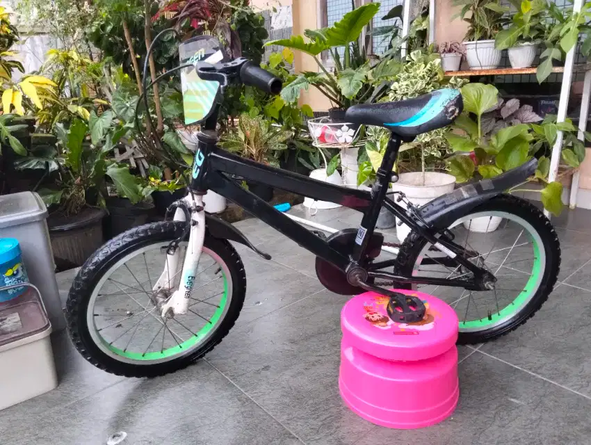 Sepeda BMX merk Evergreen