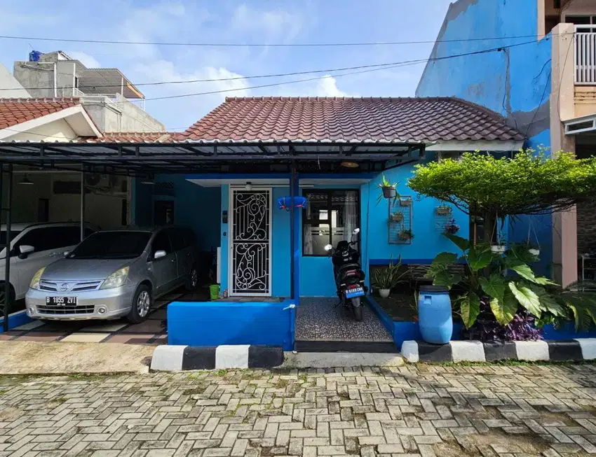 DI JUAL Rumah Siap Huni dan Strategis di Diamond Golden Cinere