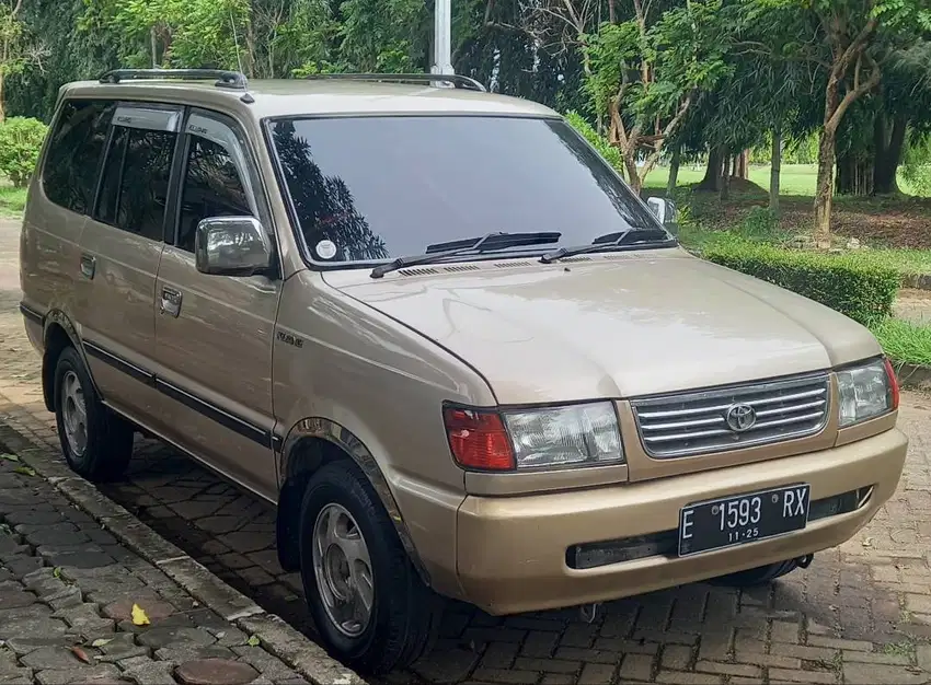 Kijang LGX th 1999 MT