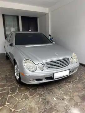 Mercedes Benz E240 (2002)