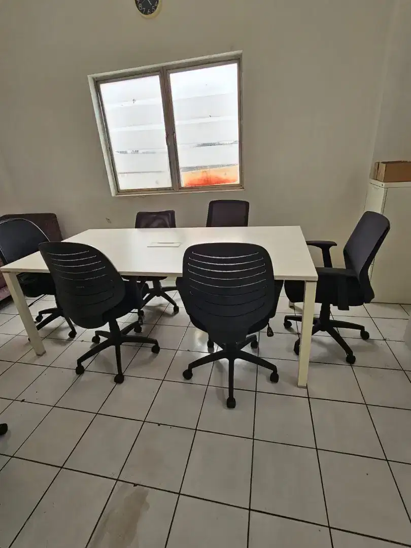 KURSI KANTOR MANAGER & STAFF