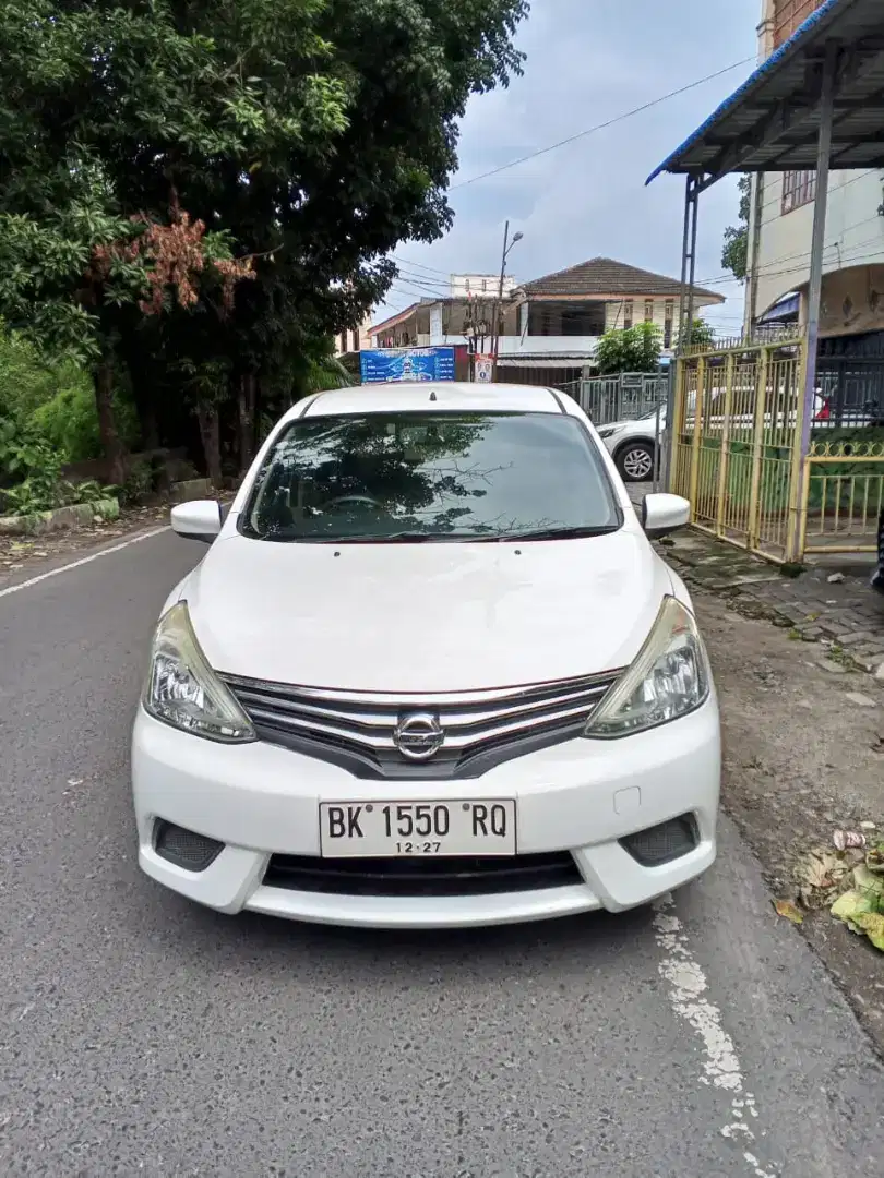 (DP15JT) GRAND LIVINA SV FACELIFT A/T 2017