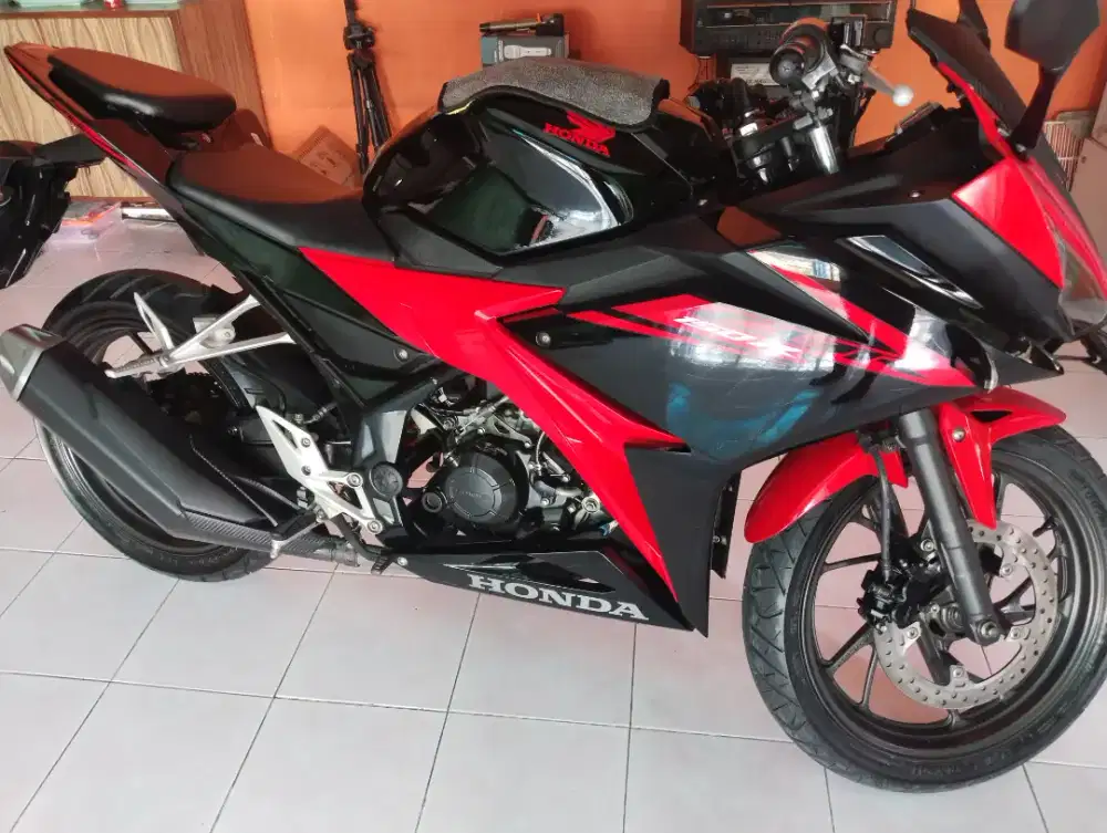 Jual motor CBR 150R