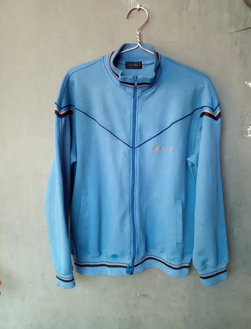 Jaket sport barang import size XL bahan kaos tebal ulet thrift bagus