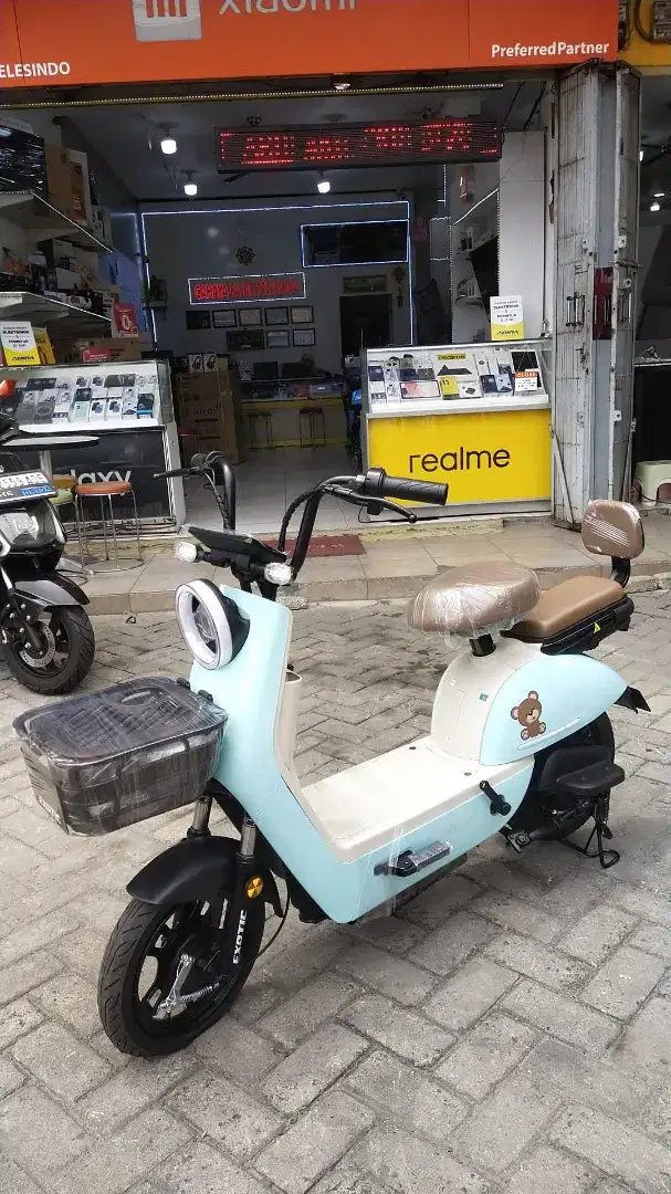 SEPEDA LISTRI EXOTIC EV - 928 NEW SEGEl BERGARANSI RESMI PASTI AMAN