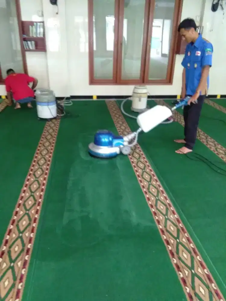 Jasa cuci karpet  masjid kantor jakarta  cuci kursi kantor panggilan.