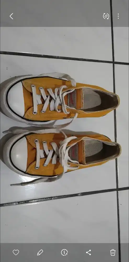 SEPATU ANAK WARIOR sz 36
