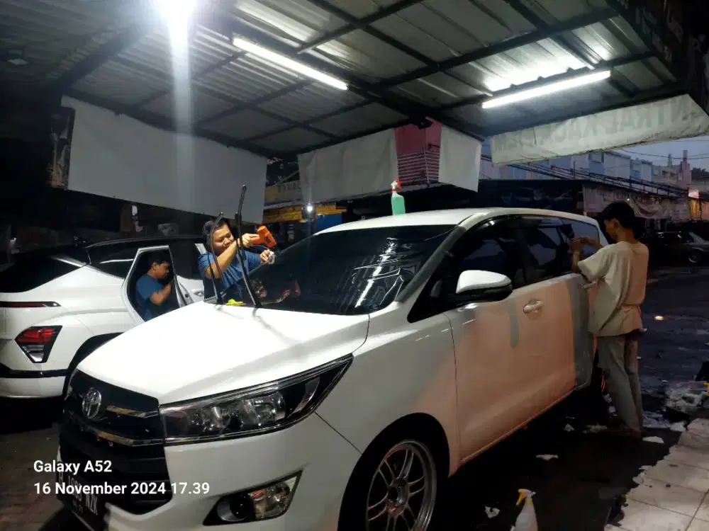 Kaca Film Tolak Panas