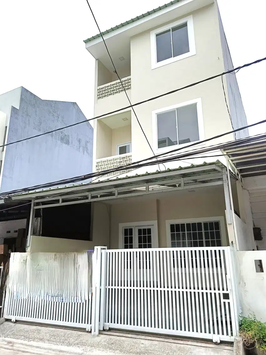 Rumah 3lt 6x15 90m 3KT Pegangsaan Dua Kelapa Gading