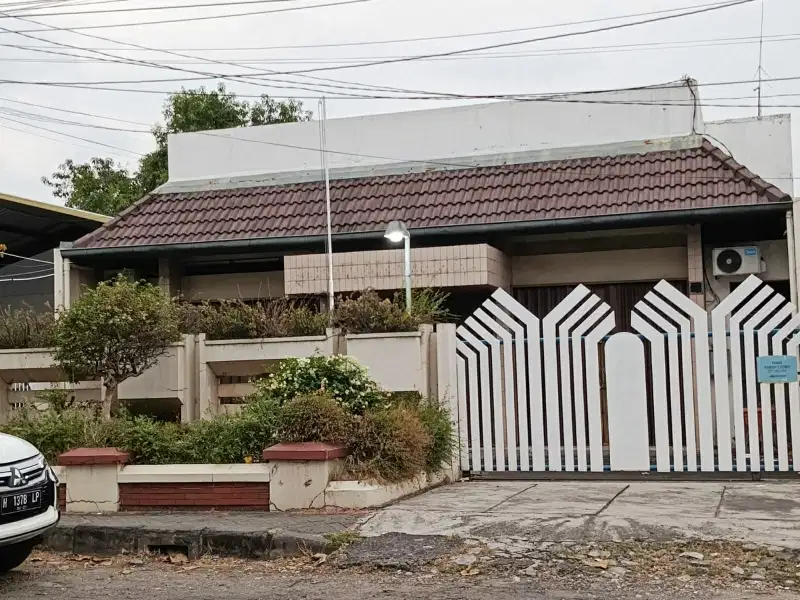 Disewakan Rumah/ Kantor Dekat Jl. Mataram, Semarang