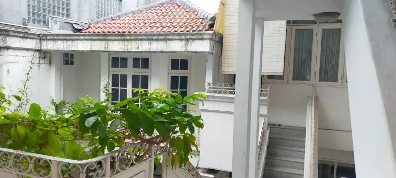 Di Jual Cepat Rumah SHM ADA LIFT Di Pasuruan-Menteng Jakpus