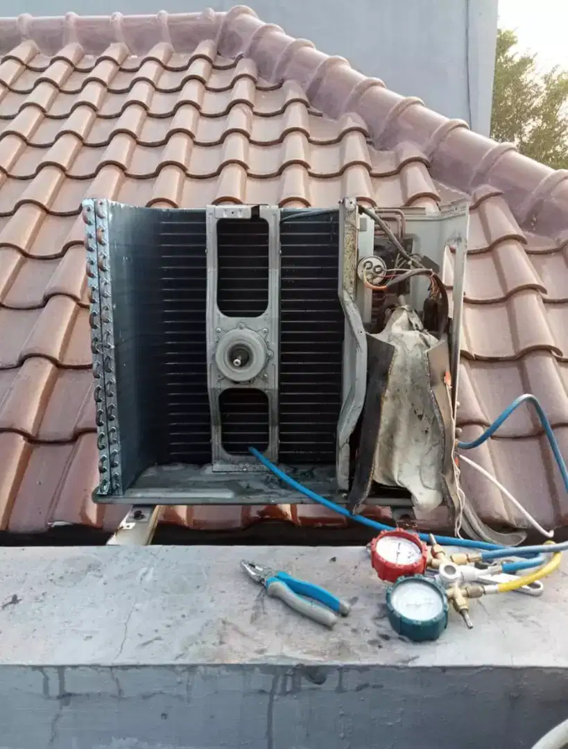 Melayani jasa bongkar pasang ac,servis ac netes,ac tidak dingin