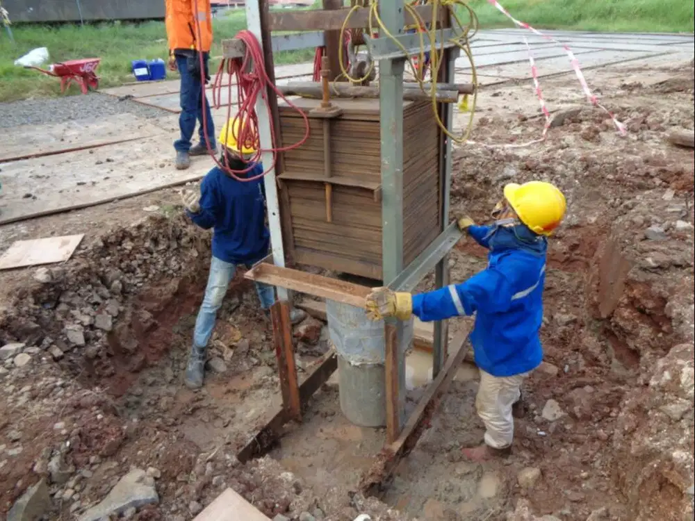 PDA Pile Driving Analyzer