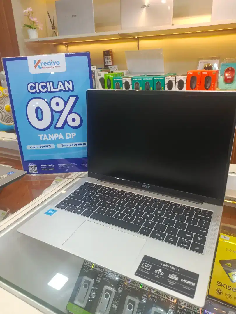 Kredit laptop dan printer DP 0%