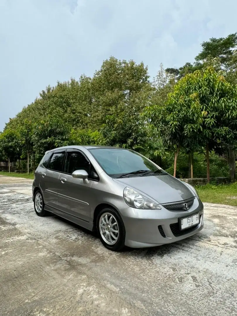 Jazz sporty 2008 km antik last edition