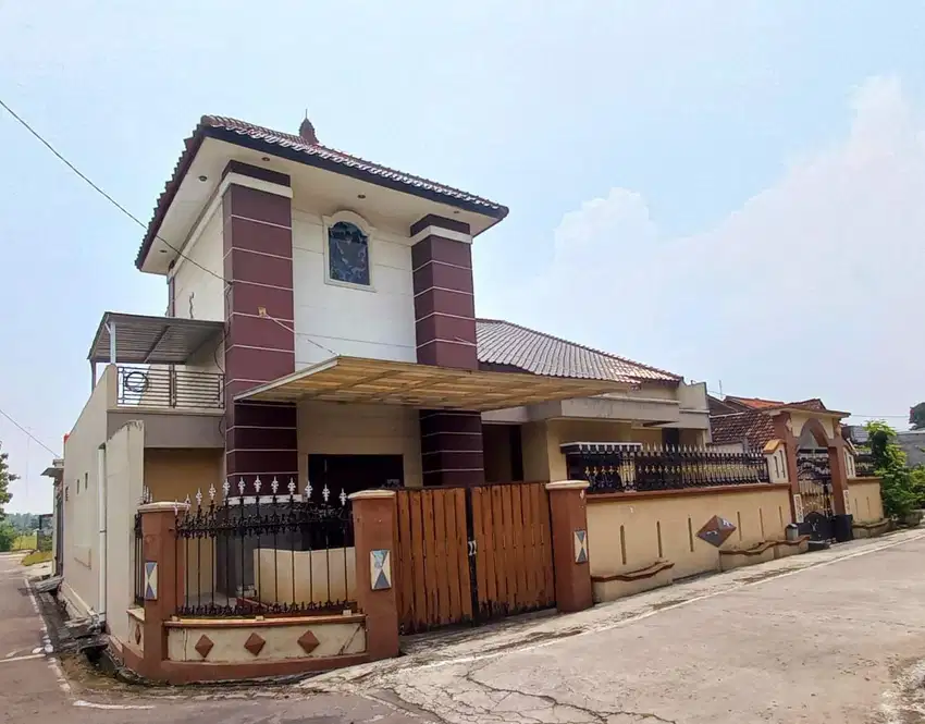 Rumah Mewah Hook dan Bagus