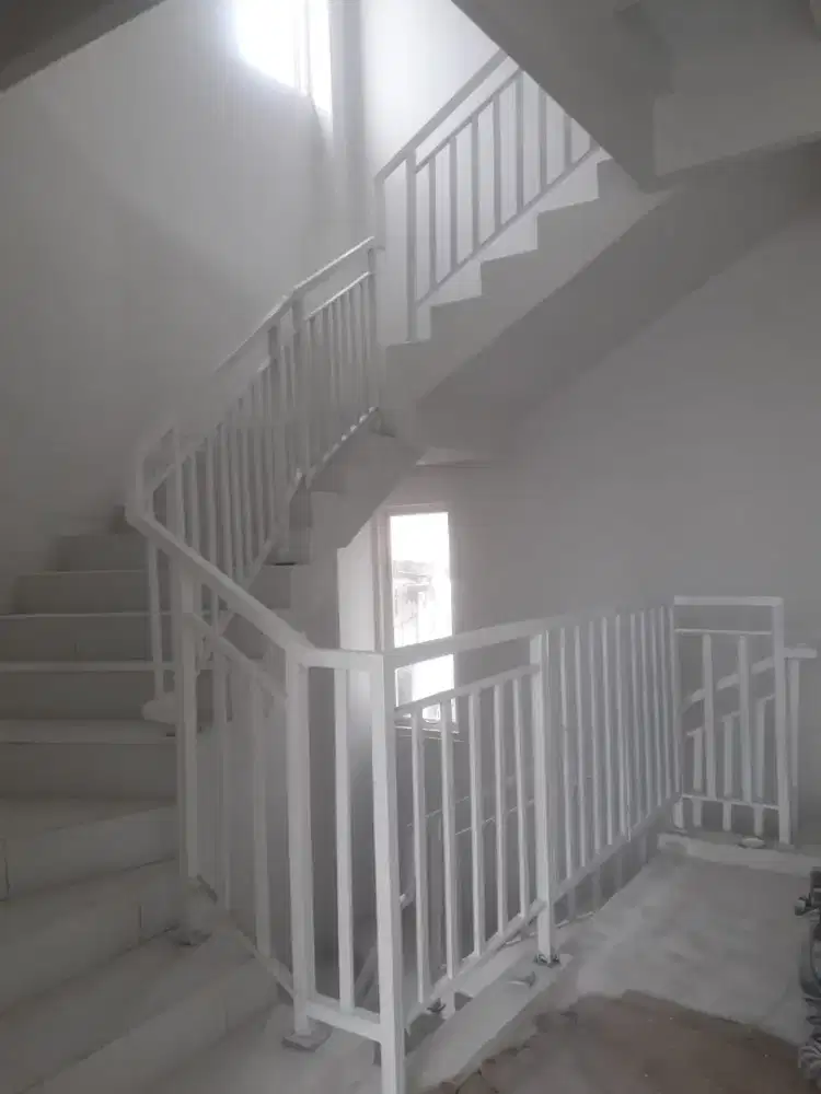 Reling tangga minimalis modern