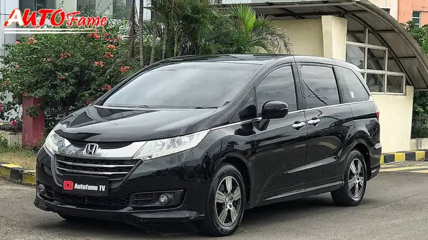 Honda New Odyssey 2.4 S ATPM Black On Beige NIK 2014