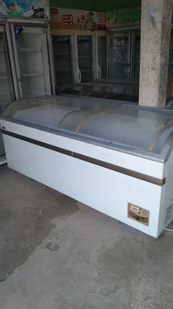 Frezer sleding kaca dan box ready