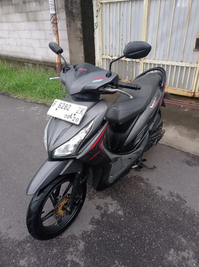 DI JUAL CEPAT CASH , BISA JUGA CREDIT , HONDA VARIO 110 AGNEZ PLAT F.