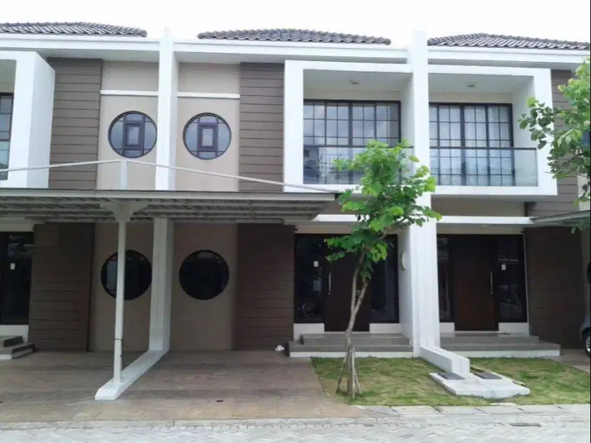 BURUAN DP DISEWA RUMAH GREEN LAKE EAST ASIA Uk.6x18m, 4+1 Kamar Tidur