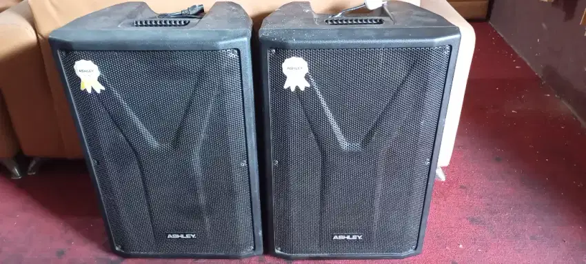 1 Set Speaker Aktif 1500 Watt