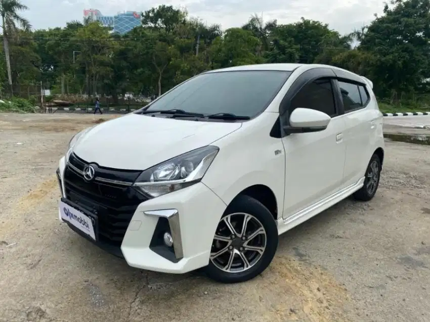 Low KM Daihatsu Ayla 1.2 R Bensin-MT 2020 Putih AGBR