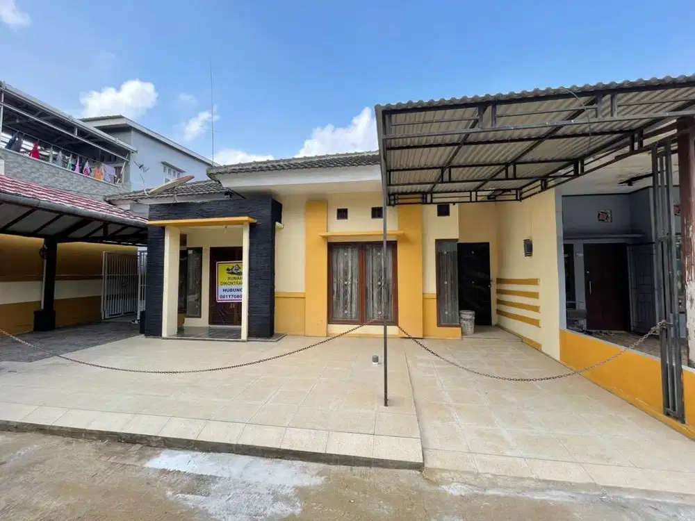 Rumah Komplek dekat pos security