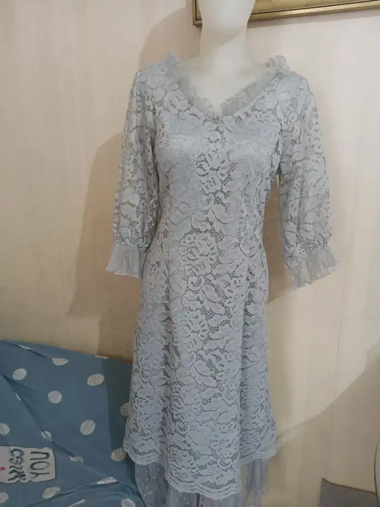 Dress Brokat abu abu