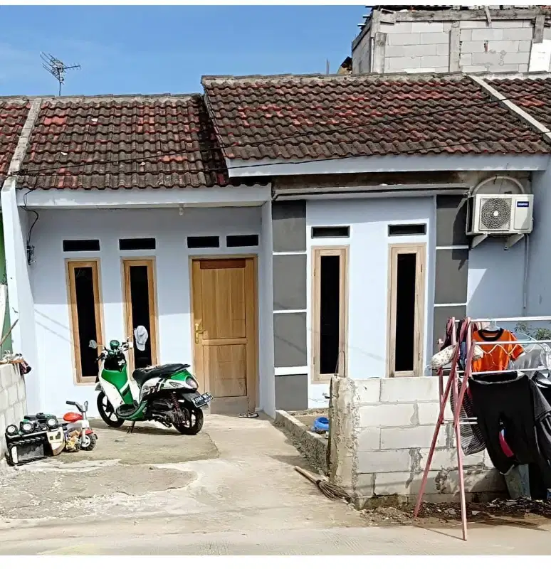 dijual rumah dalam komplek Griya Indah Serpong Gunung Sindur