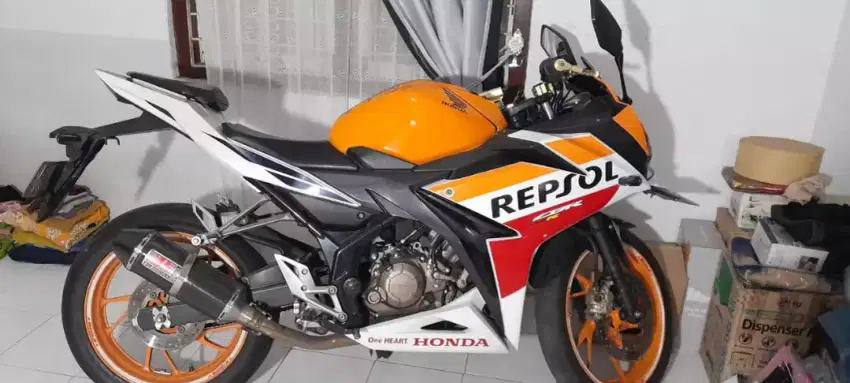 CBR 150R Fi facelift Three color repsol edition (limited edition)