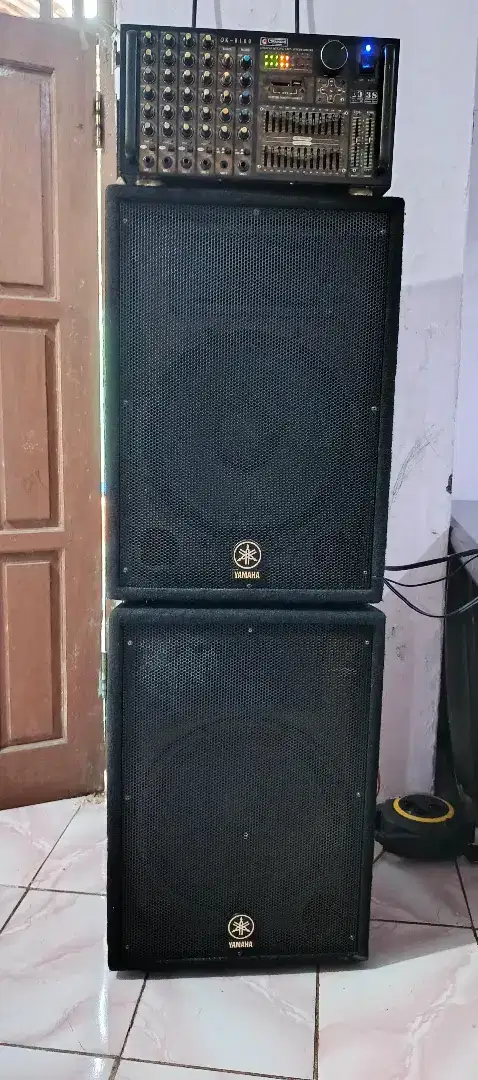 Yamaha speaker pasif A15 , 15inc