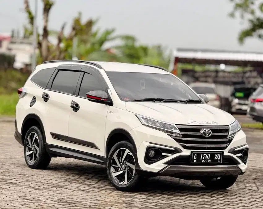 TERMURAH Toyota Rush GR 2022 Automatic Plat G Istimewa