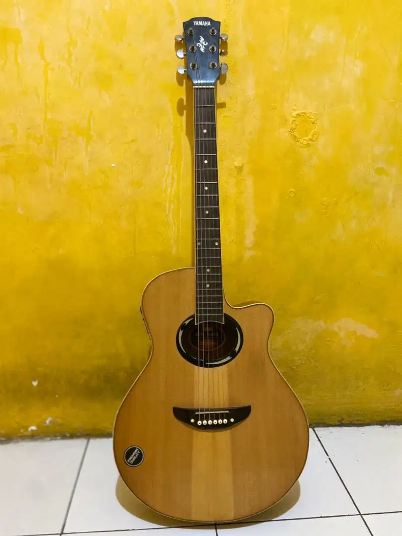 Gitar Yamaha Akustik Elektrik