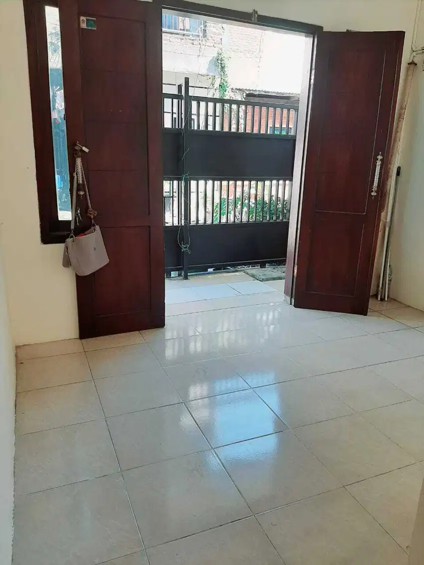 Disewakan Rumah Lebak Indah Utara Sby