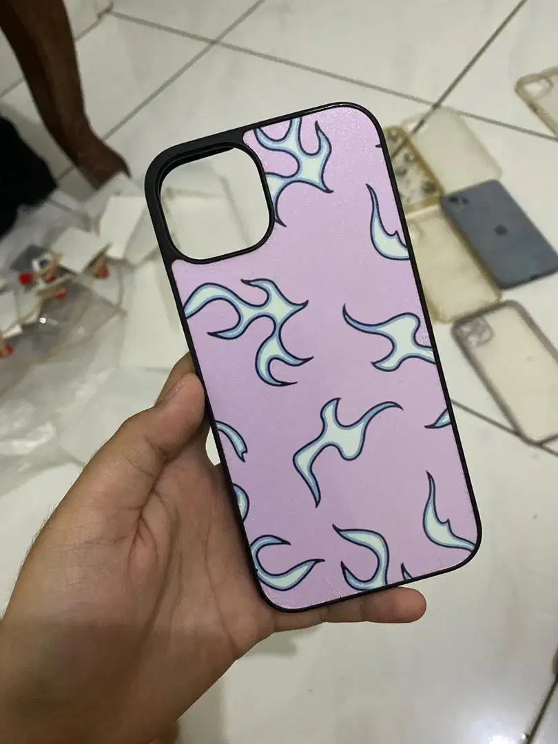 Casing iphone 13