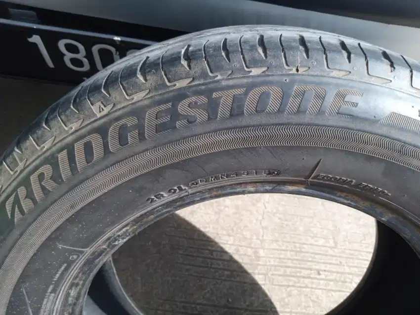 Ban Bridgestone & Dunlop 205 65 R15