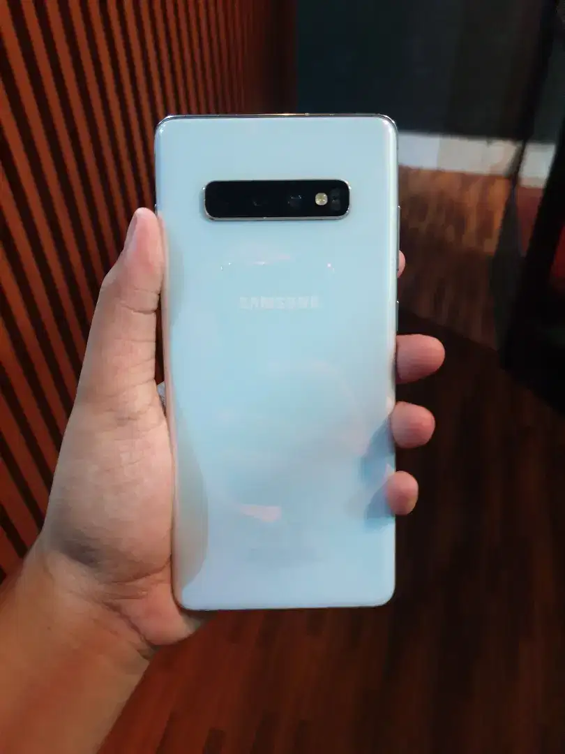 Samsung Galaxy S10+ 8/128 Fullset Sein