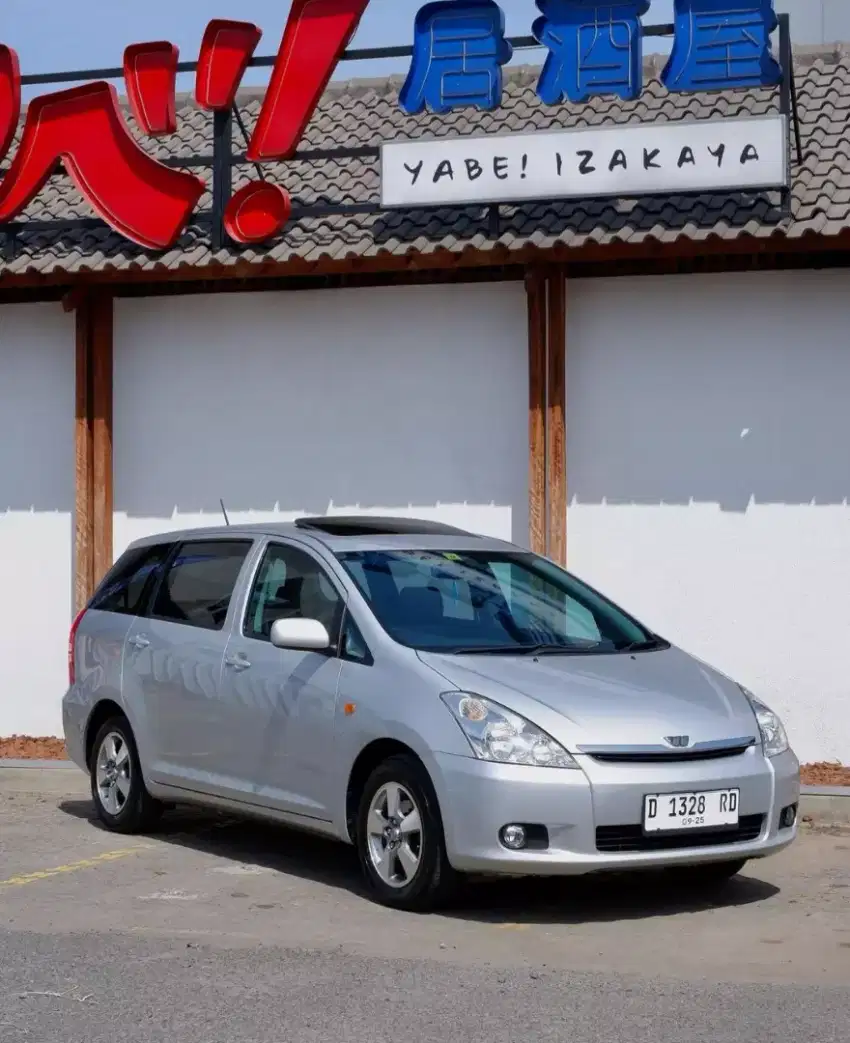 Toyota WISH 1.8 A/T ( SUNROOF ) CBU jepang