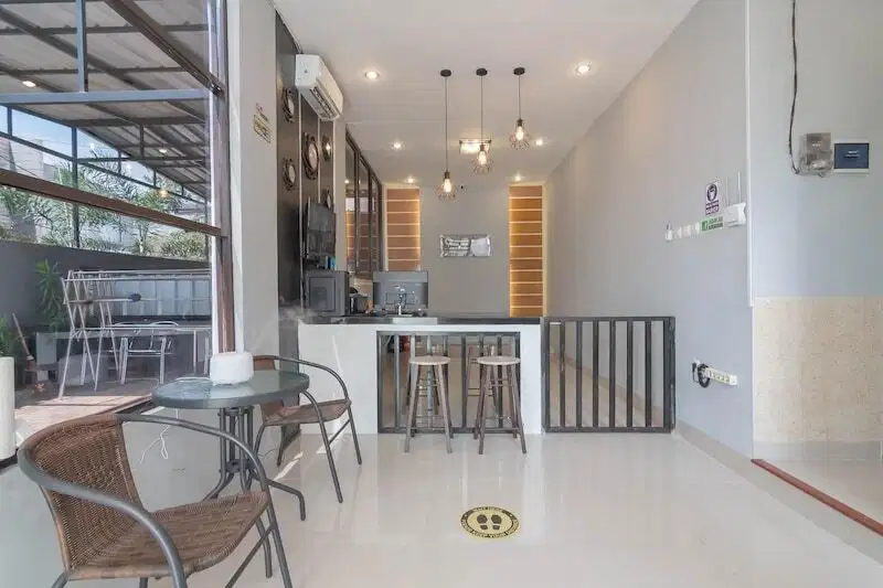 Dijual  Kost Exclusive Plus Penginapan Berjalan Income di Bandung