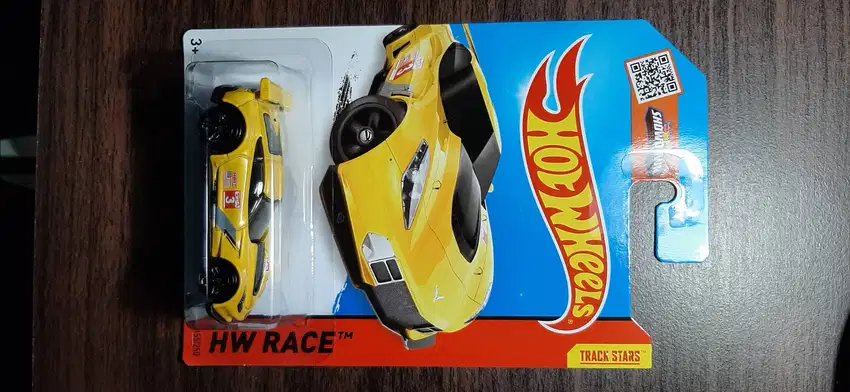 Hotwheels Corvette Yellow Bagus