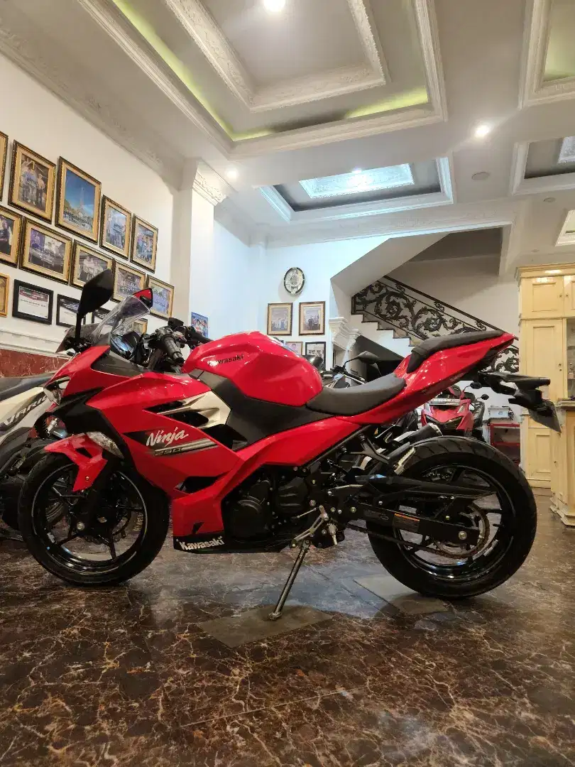 DP 3,5 JT NEW NINJA 250 TH 2023 KM 2RB,MULUS KAYA BARU,KTP DAERAH BISA