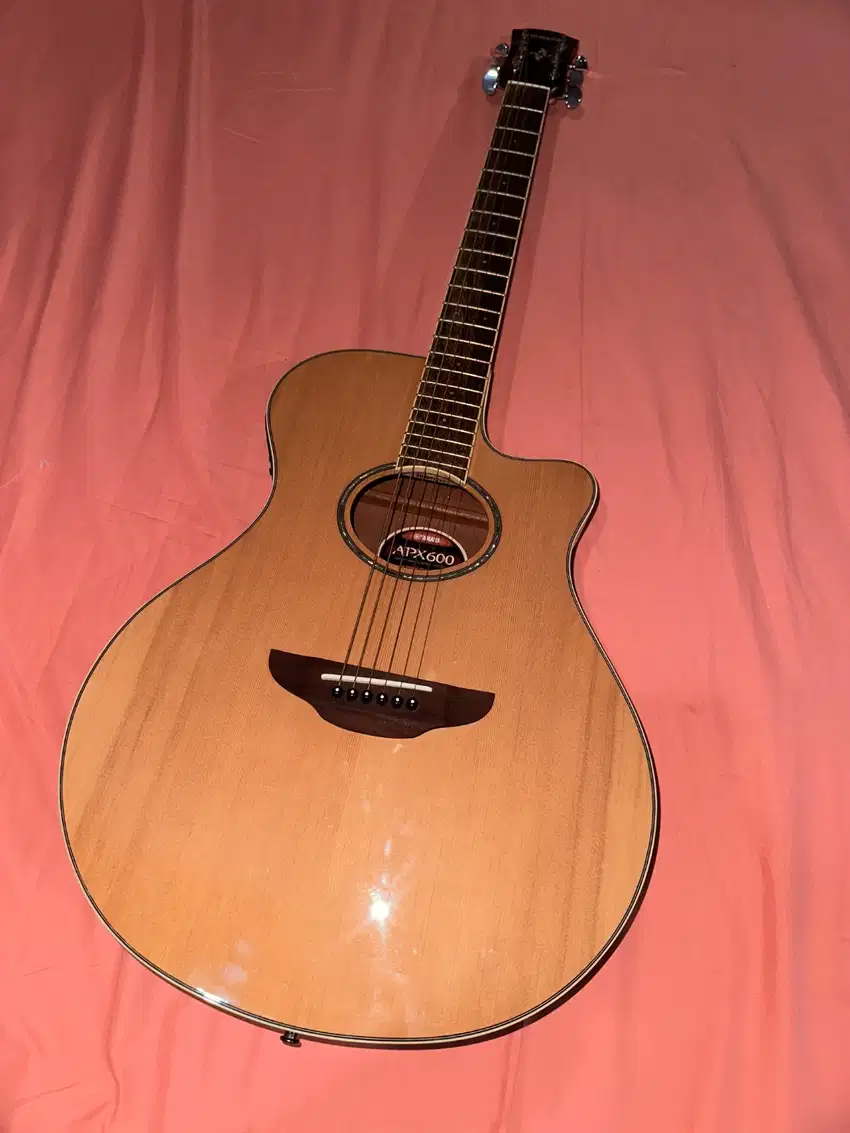 JUAL Gitar Akustik Elektrik Yamaha APX600 Original