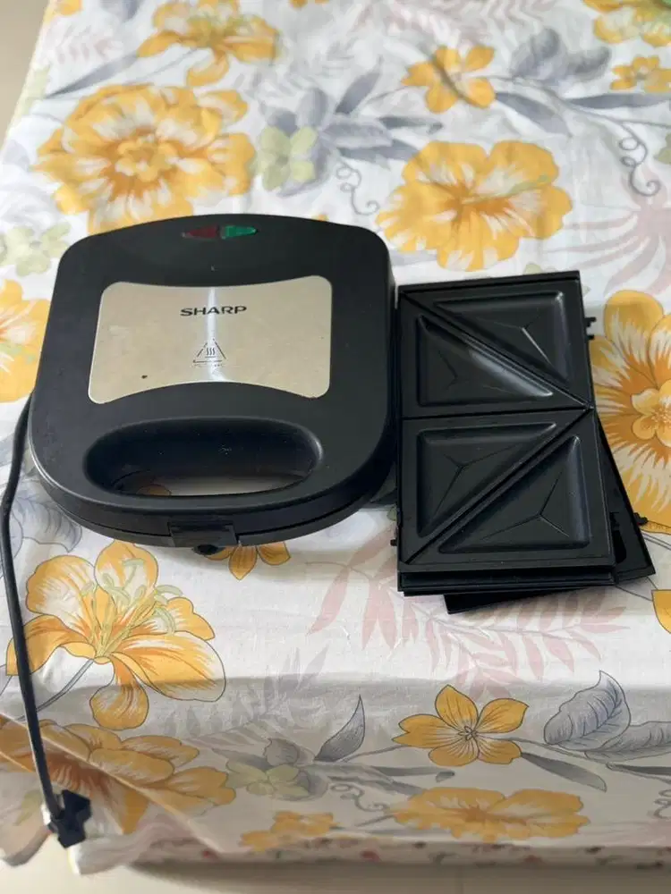 Sandwich maker sharp waffle and grill