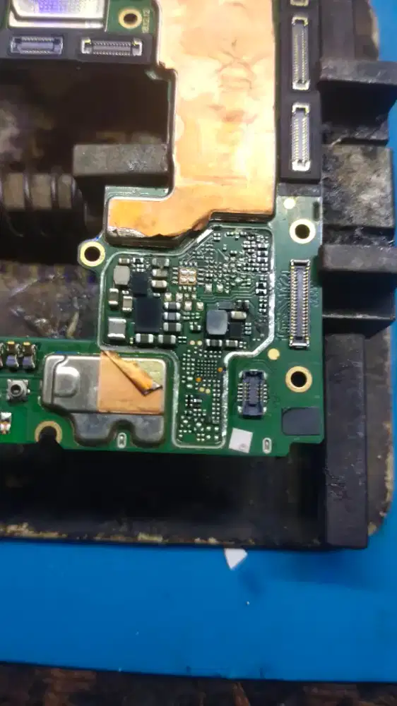 Jasa servis handphone. servis hp rusak. Laptop dan PC komputer