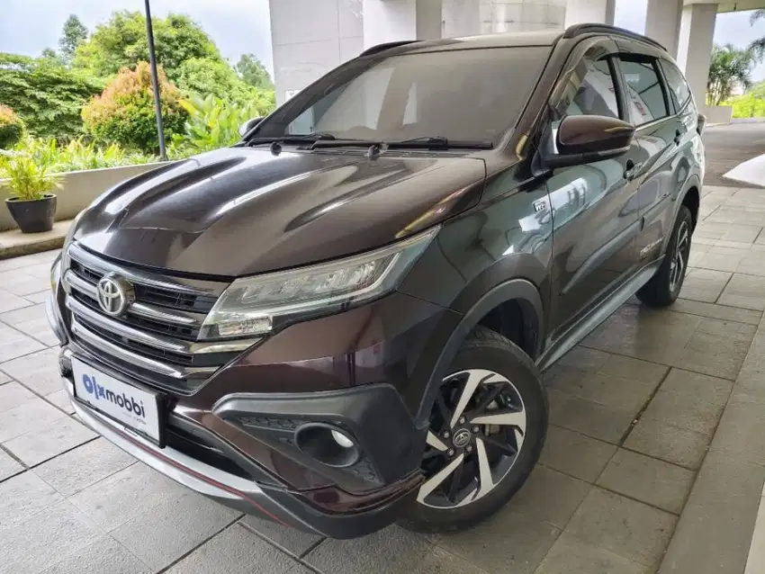 Pajak Panjang -  Toyota Rush 1.5 TRD Sportivo Bensin MT 2018 Ungu FS