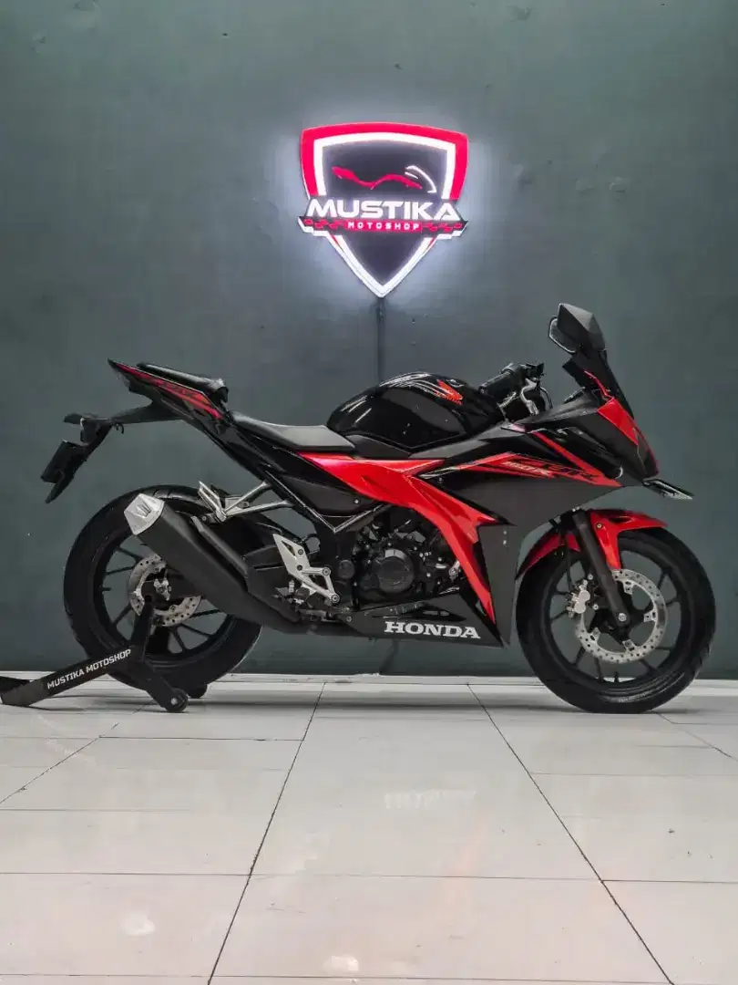 TERMURAH‼️ HONDA CBR 150 FACELIFT TH 2017 MERAH HITAM NOPOL N KAB.